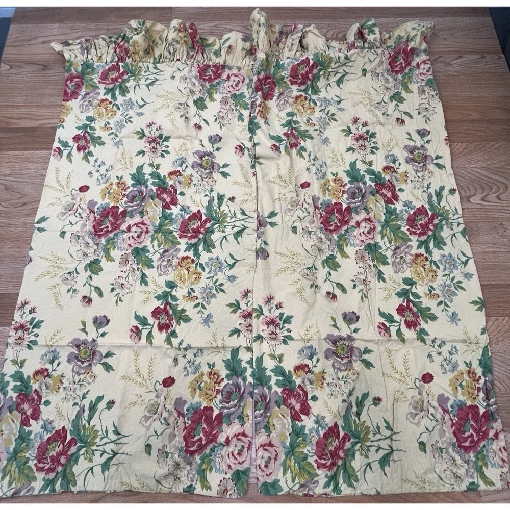 Vintage Ralph Lauren Doeskin Cotton Garden Floral Set of 2 KING Size Pillowcases
